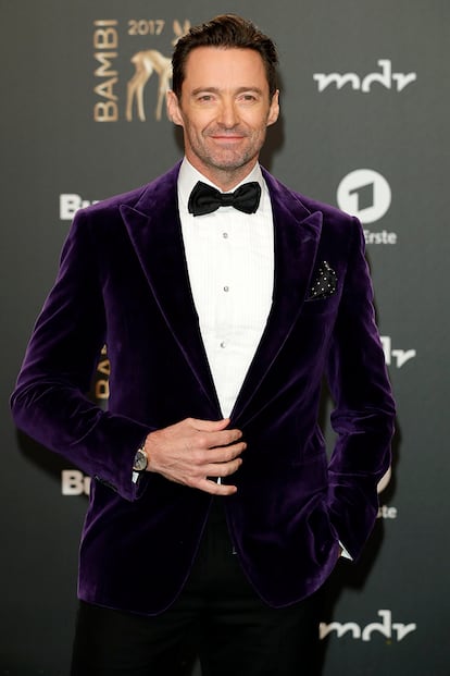 Hugh Jackman - 50 años

El intérprete australiano, uno de los más versátiles de la meca del cine gracias a su faceta como cantante de musicales o la de héroe de acción en el traje del mutante Lobezno, ya fue designado como hombre más atractivo en 2008. Una década después, su encanto sigue vigente.