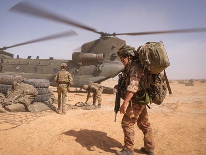 Un soldado francés en una operación antiterrorista en la región africana del Sahel, en abril de 2021.