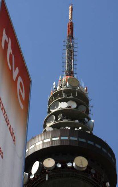 Vista de la torre el "Pirulí", centro de comunicaciones de RTVE. EFE/Archivo