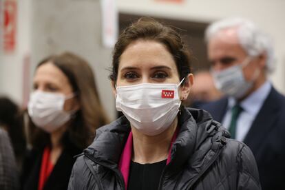 The President of the Madrid Community, Isabel Diaz Ayuso, arrives at the ceremony this Monday, at which she was honored by the Association of New Entrepreneurs, the Union for the Management of the COVID-19 Pandemic.