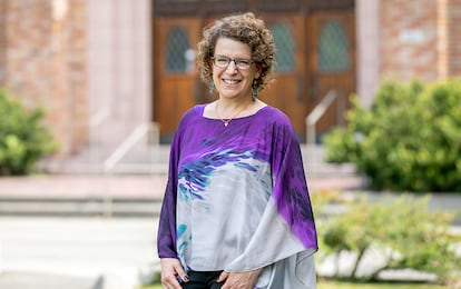 Emily M. Bender, profesora de lingüística computacional en la Universidad de Washington.