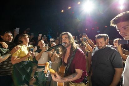 Juanes, durante un momento de su concierto en Madrid.