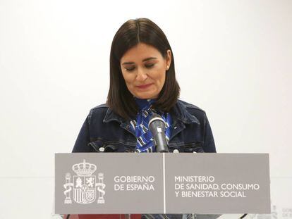Carmen Montón, durante el anuncio de su dimisión como ministra de Sanidad.