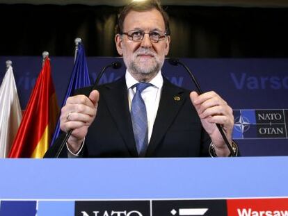 El presidente del Gobierno espa&ntilde;ol en funciones, Mariano Rajoy, durante la rueda de prensa posterior a la sesi&oacute;n plenaria del Consejo del Atl&aacute;ntico Norte.