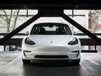 Frontal del Tesla Model 3.