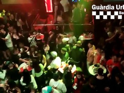 Desalojadas más de 300 personas de dos fiestas en Barcelona