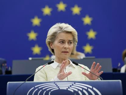 La presidenta de la Comisión Europea, Ursula von der Leyen, durante su discurso este miércoles en el Parlamento Europea en Estrasburgo.