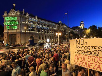 Acto de protesta sindical contra los recortes en Cibeles.