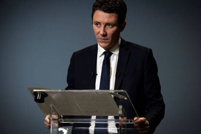 Benjamin Griveaux anunciando su retirada de la carrera electoral para la alcaldía de París el pasado febrero.