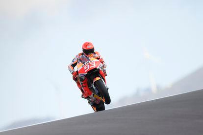 Marc Márquez, a la salida de la curva ocho, en el circuito del Algarve (Portugal).