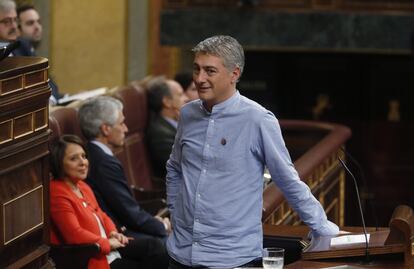 El diputado de EH Bildu Oskar Matute durante su intervención este martes en el Congreso.