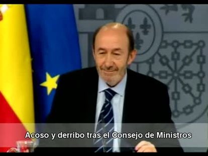 El día en que Zapatero y los barones cedieron el timón a Rubalcaba