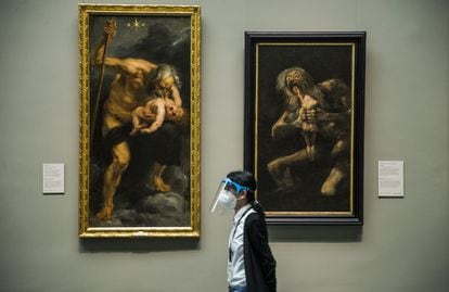 La reordenación ha permitido curiosas yuxtaposiciones como las de dos Saturnos, el de Rubens (izquierda) y el de Goya.