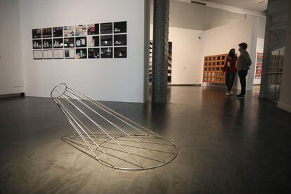 Imágenes desde el Retrovisor, exposición comisionada por el artista Carlos Garaicoa en Centro Centro.