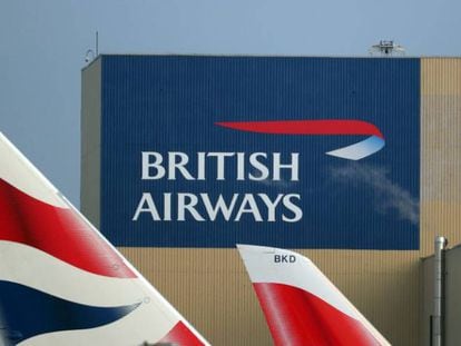 Logotipo de British Airways en el aeropuerto de Heathrow. 