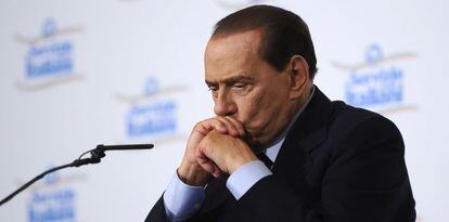 Berlusconi, con gesto serio, el pasado 28 de febrero.