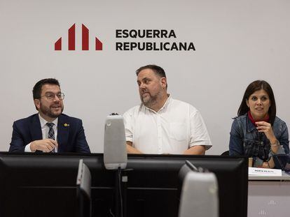 Una imagen de la ejecutiva de ERC reunida este viernes presiida por Oriol Junqueras, en el centro, y escoltado por el president Pere Aragonès y la secretaria general Marta Villata.