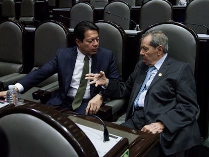 Mario Delgado y Porfirio Muñoz Ledo, en la Cámara de Diputados, en septiembre de 2019.