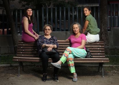 De izquierda a derecha, Marta Fernández Calvo, Pilar Lozano, Verónica Carro y Daniela Ruiz Moreno, este verano en Madrid.