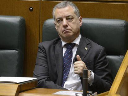 &Iacute;&ntilde;igo Urkullu durante el Pleno de Control en el Parlamento vasco. 