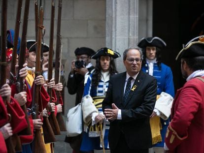 El president català, Quim Torra, amb els Miquelets.