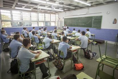 Una de las clases de secundaria del colegio concertado de educación segregada Altair, en Sevilla. 