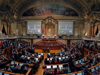 Los diputados portugueses en la Asamblea de la República, durante la sesión del jueves sobre los Presupuestos del Estado de 2022.
