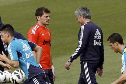 Casillas, durante un entrenamiento con el Madrid