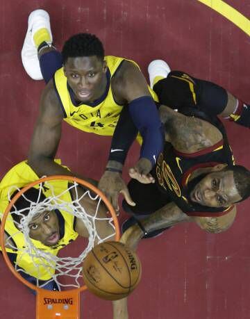 Young, Oladipo y LeBron.