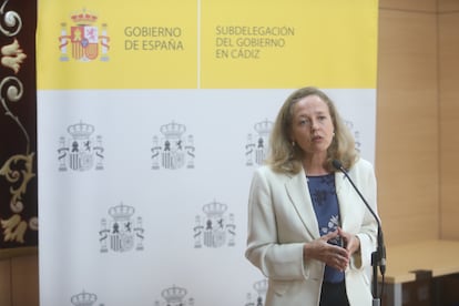 La vicepresidenta de Economía y Transformación Digital, Nadia Calviño, el 17 de agosto en Cádiz.