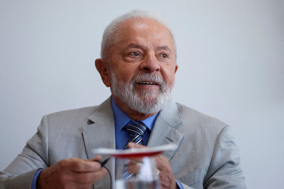 El presidente Lula es operado en Brasilia para colocarle una prótesis de cadera | Internacional