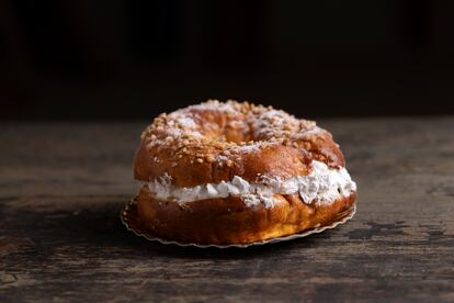 Roscón sin gluten ni lactosa, de la Pastelería Isacel, de Cangas del Narcea, Asturias