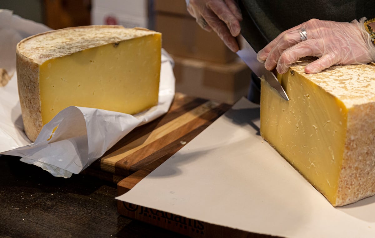 El secreto del queso cheddar está en los microbios | Ciencia