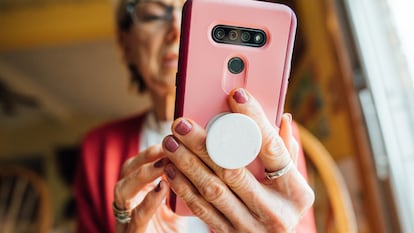 It can be easily attached to the case thanks to its strong adhesion.  GETTY IMAGES.