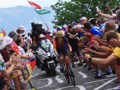 Carlos Rodriguez of team durante la decimocuarta etapa del Tour de Francia.