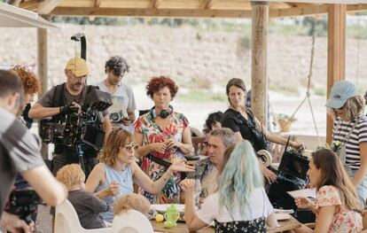 Un momento del rodaje de 'La boda de Rosa', de Icíar Bollaín.