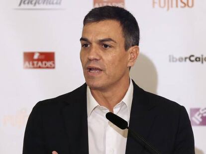 El secretario general del PSOE, Pedro S&aacute;nchez, durante su intervenci&oacute;n en un desayuno informativo.