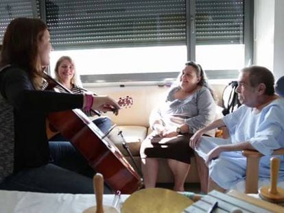 Musicoterapia en el Hospital Centro de Cuidados La Laguna.