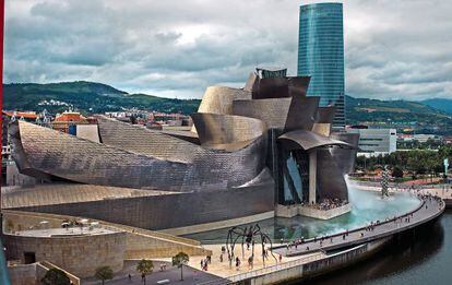 Panorámica del Museo Guggenheim de Bilbao.