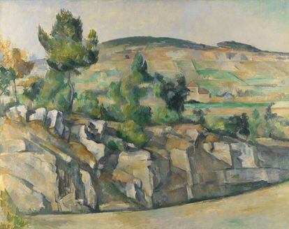 "El terreno pedregoso me recuerda este fantástico 'cézanne' que la National Gallery ha prestado para la exposición", comenta Solana de su viaje por los lugares que pisó el maestro francés. Este cuadro claro precursor del cubismo es un paisaje de la población de Le Tholonet.