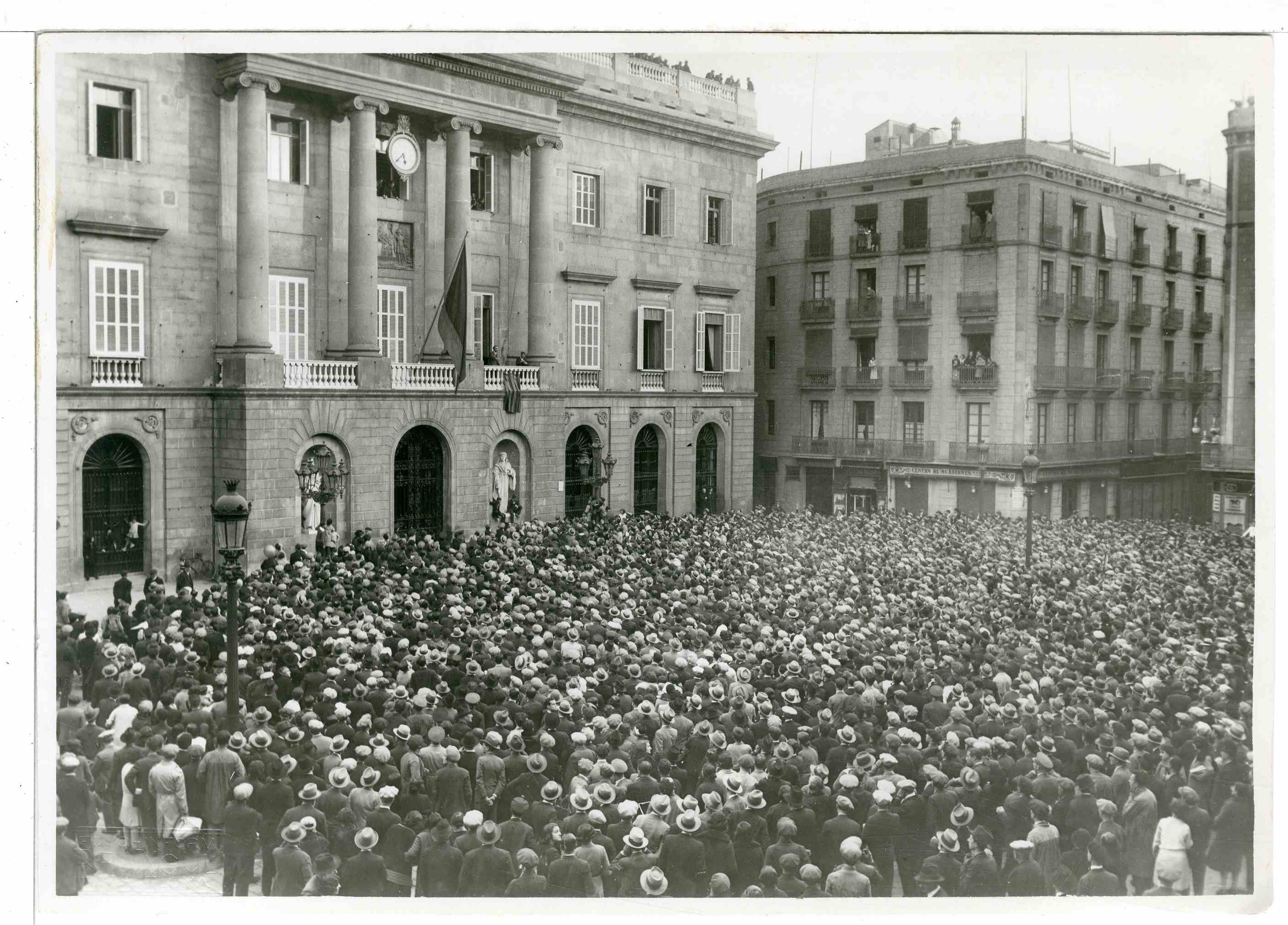 Proclamación de la República en Barcelona. 
