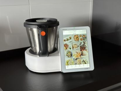 El robot de cocina Taurus MyCook Next, que cuenta con una completa plataforma con más de 20.000 recetas de todo tipo.
