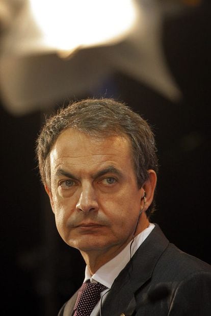 El presidente del Gobierno, José Luis Rodríguez Zapatero, tras la cumbre UE-Latinoamérica.