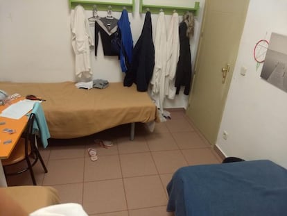Un detalle de la habitación de Valeria del centro de menores de Hortaleza.