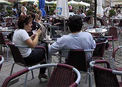 Vista de la terraza del café Meyer, en Bratislava.