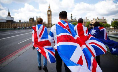 Un grupo de personas celebra la victoria del Brexit en Londres, el pasado 26 de junio.