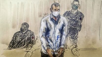 This court sketch made on February 9, 2022 shows defendant Salah Abdeslam standing before Paris' special assise court during the trial of the November 2015 attacks that saw 130 people killed at the Stade de France in Saint-Denis, bars, restaurants and the Bataclan concert hall in Paris. - Abdeslam, 32, the main defendant in the trial over the 2015 Paris attacks takes the stand today for the first time, with prosecutors and victims' families hoping to learn how a "party animal" came to embrace Islamist extremism. He is the only survivor among the 10 assailants who killed 130 people on November 13, 2015, and is charged with murders committed as part of a terrorist organisation. (Photo by Benoit PEYRUCQ / AFP) / ----IMAGE RESTRICTED TO EDITORIAL USE - STRICTLY NO COMMERCIAL USE-----