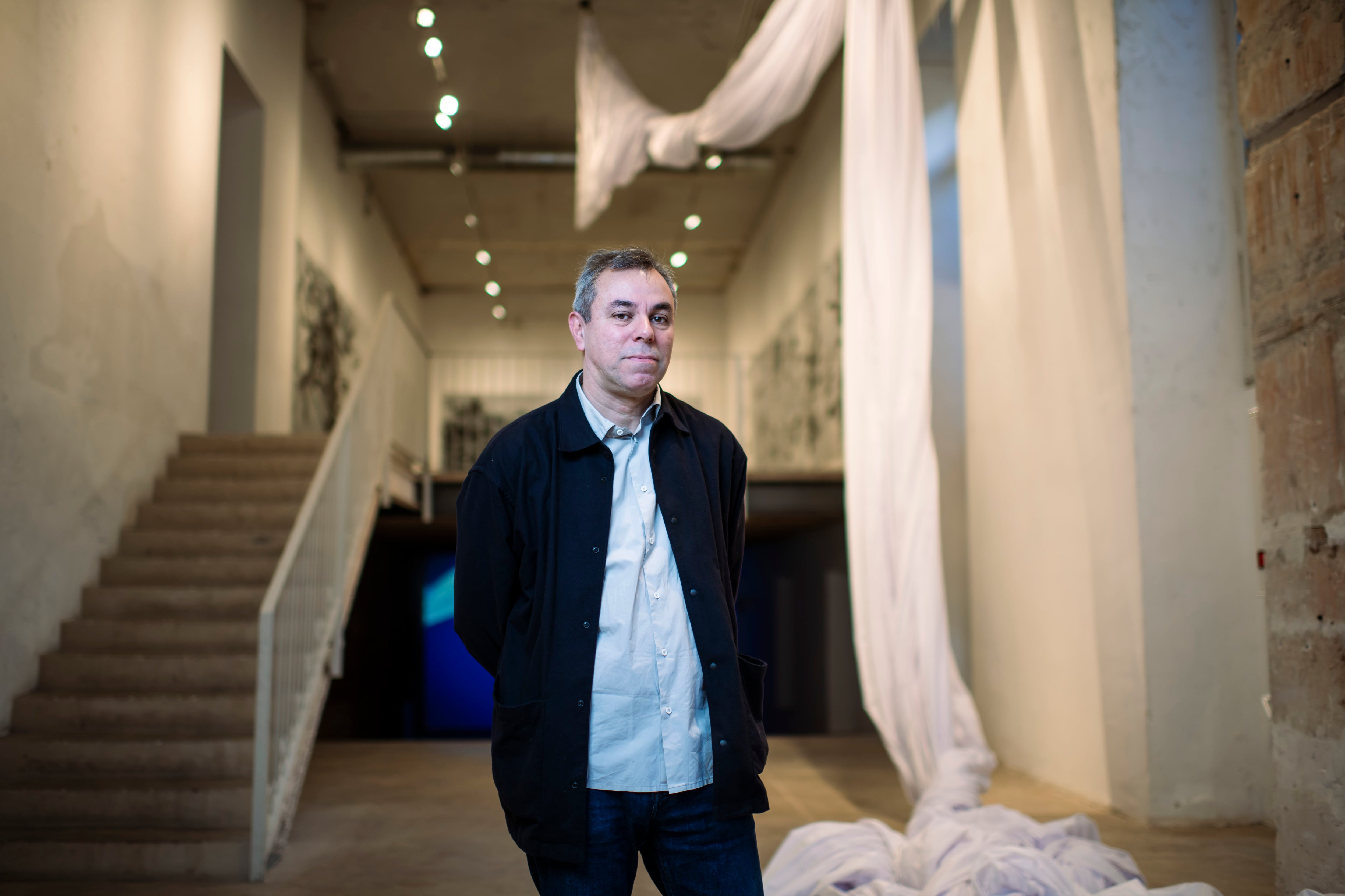 Fernando Sánchez Castillo, el artista que hizo del yate de Franco una instalación: “Las banderas se muestran para crispar”