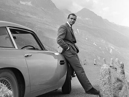 James Bond, interpretado por Sean Connery.
