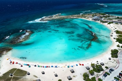 Vista aérea de Baby Beach, en la isla de Aruba.